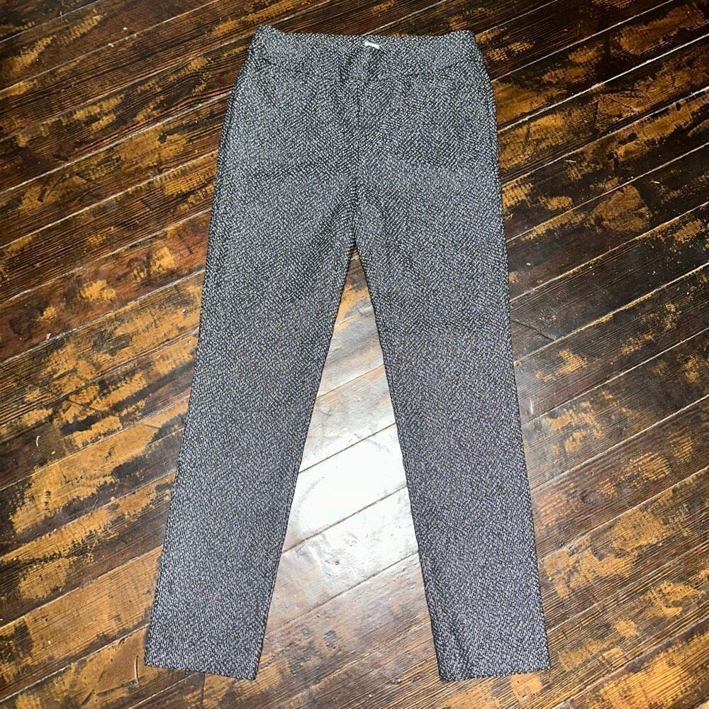 Chico’s gray metallic pull on 00/2R travel business casual slacks